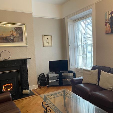 Parisian Style Townhouse Villa Carrick on Shannon Exterior foto